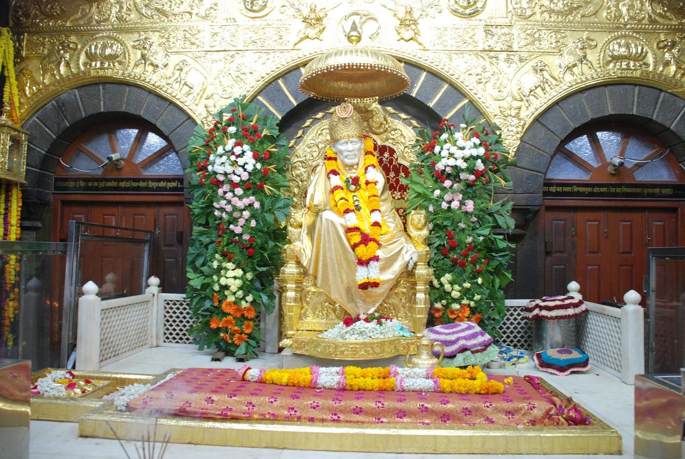 Sai golden Throne Shirdi